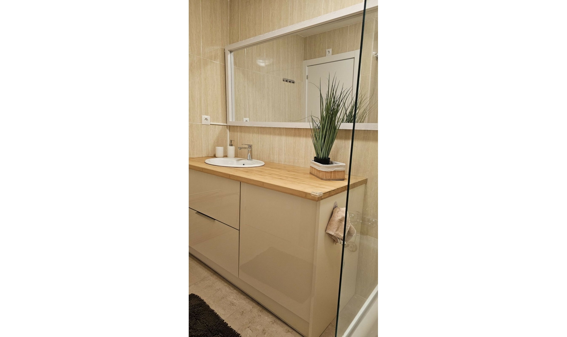 Resale - Apartment -
Manilva