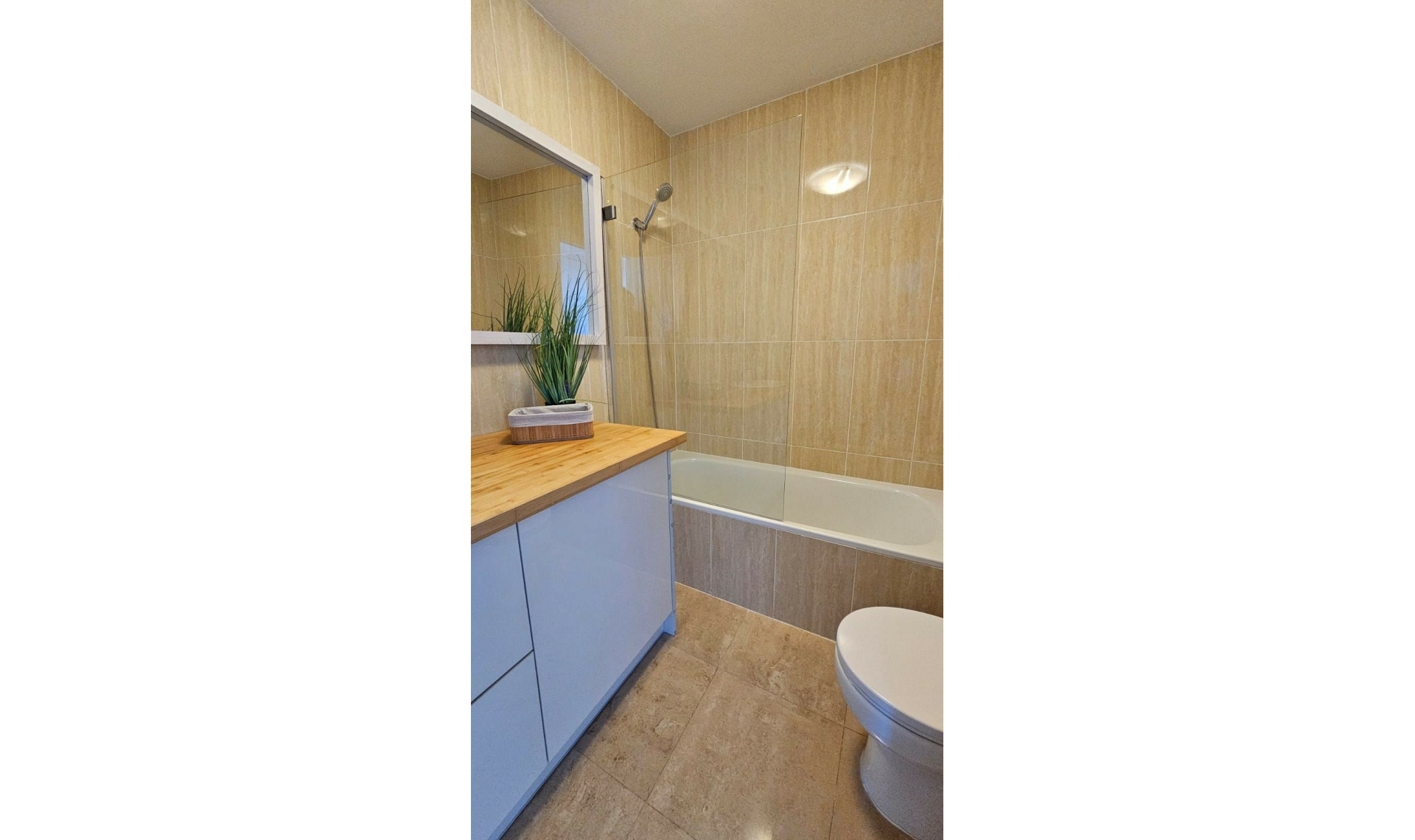 Resale - Apartment -
Manilva