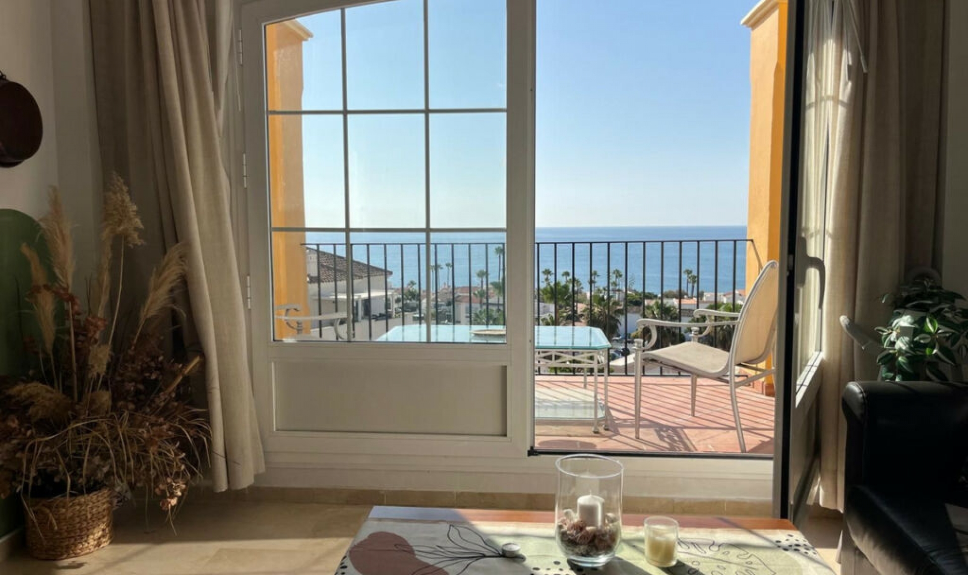 Resale - Apartment -
Manilva