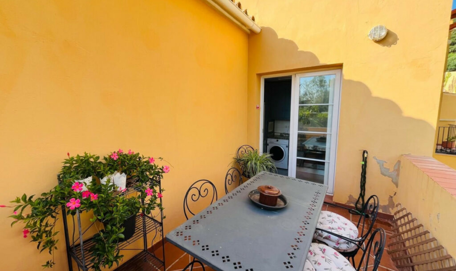 Resale - Apartment -
Manilva