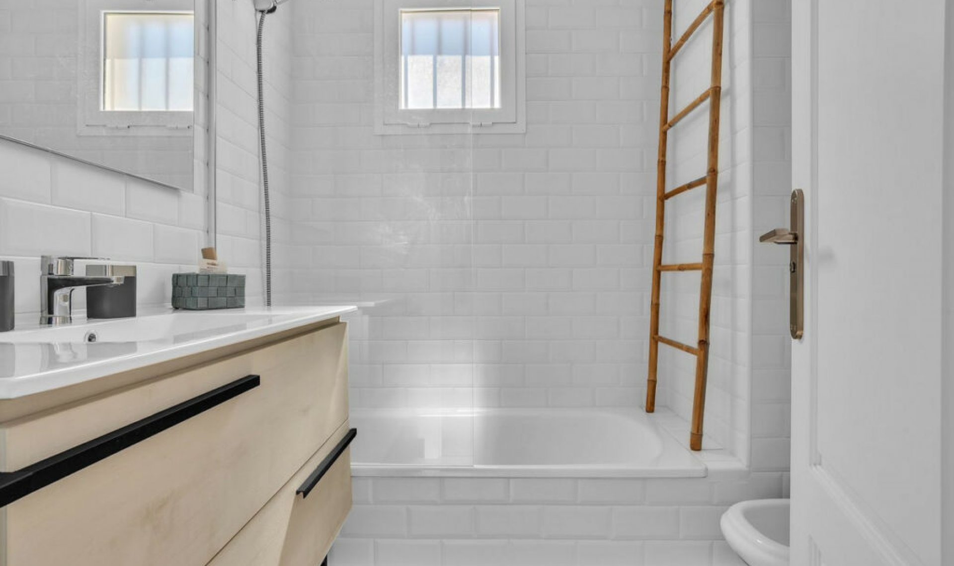 Resale - Apartment -
Manilva