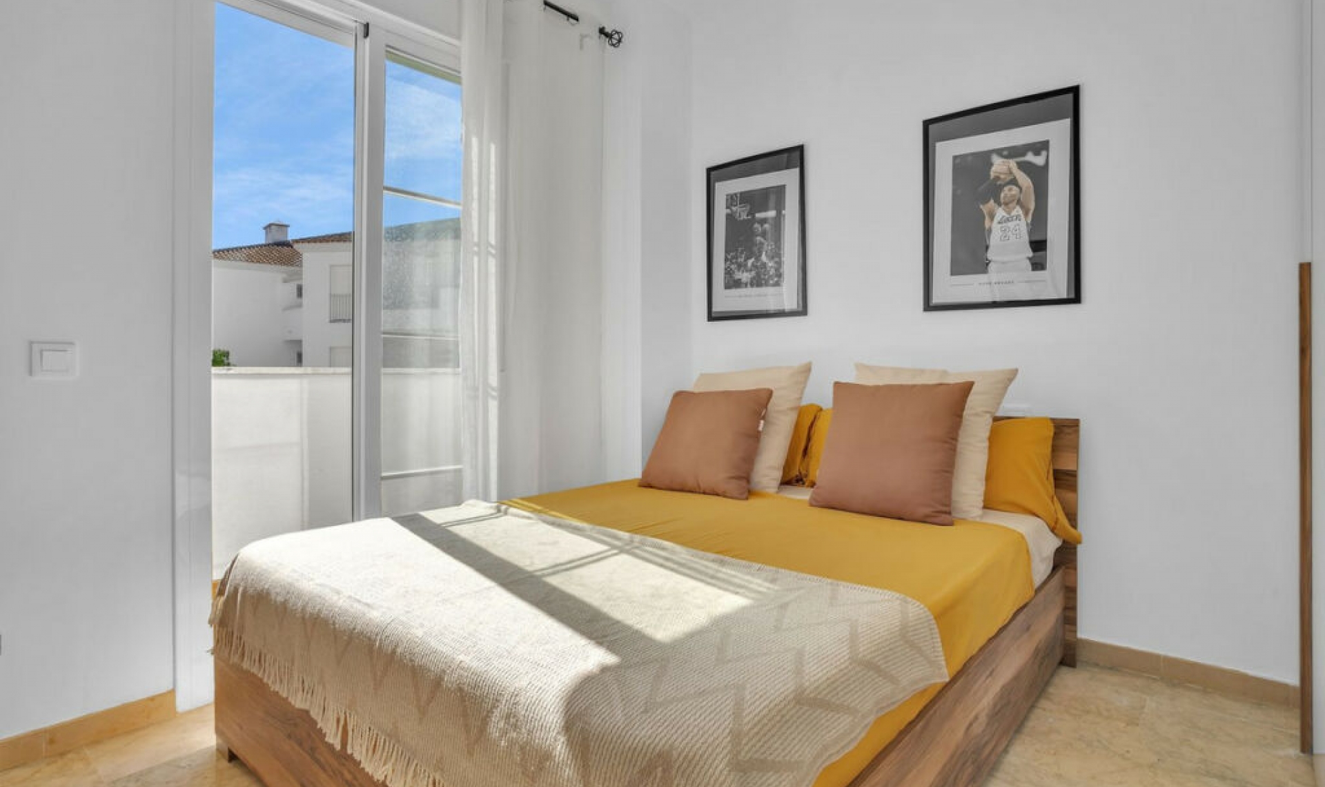 Resale - Apartment -
Manilva