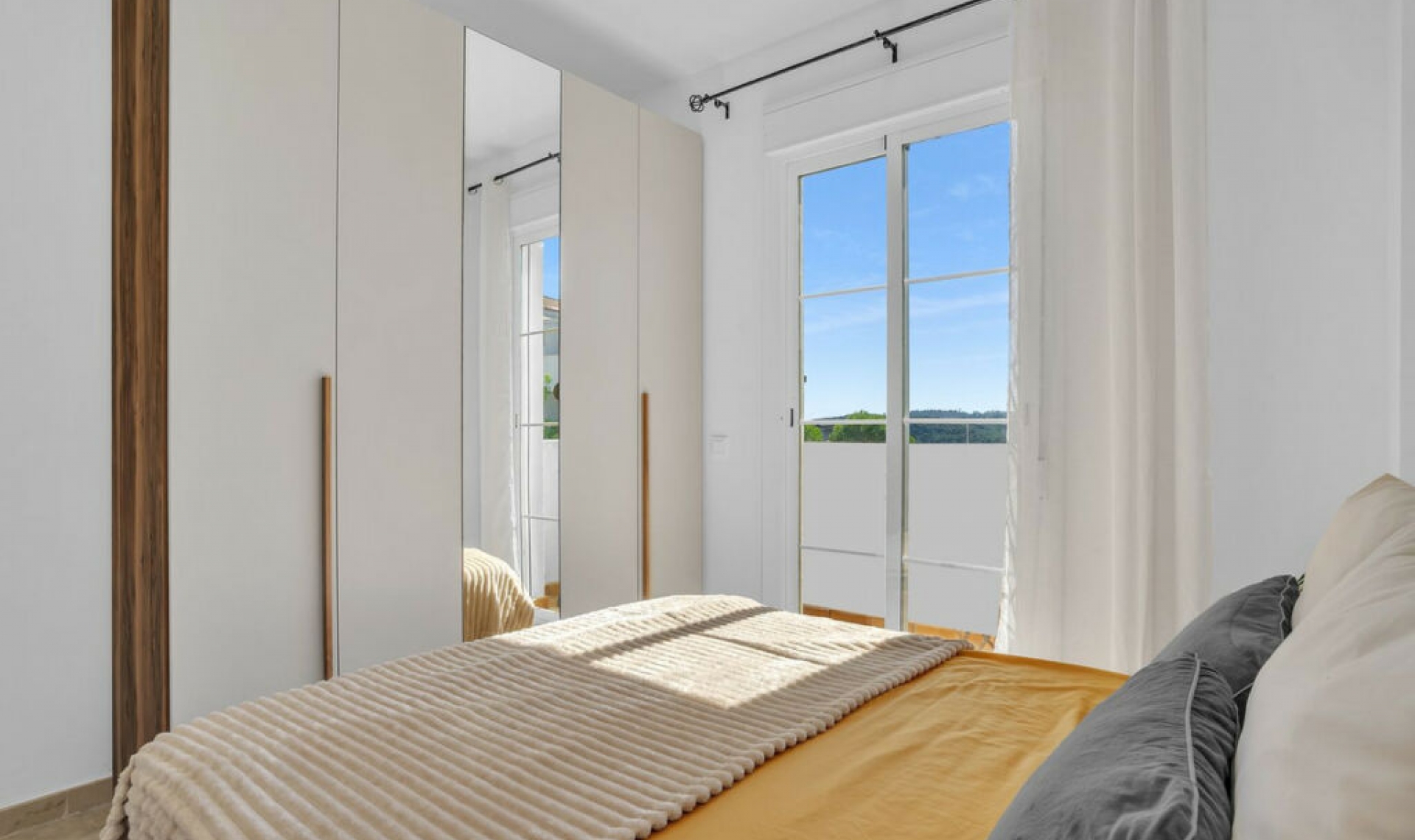 Resale - Apartment -
Manilva