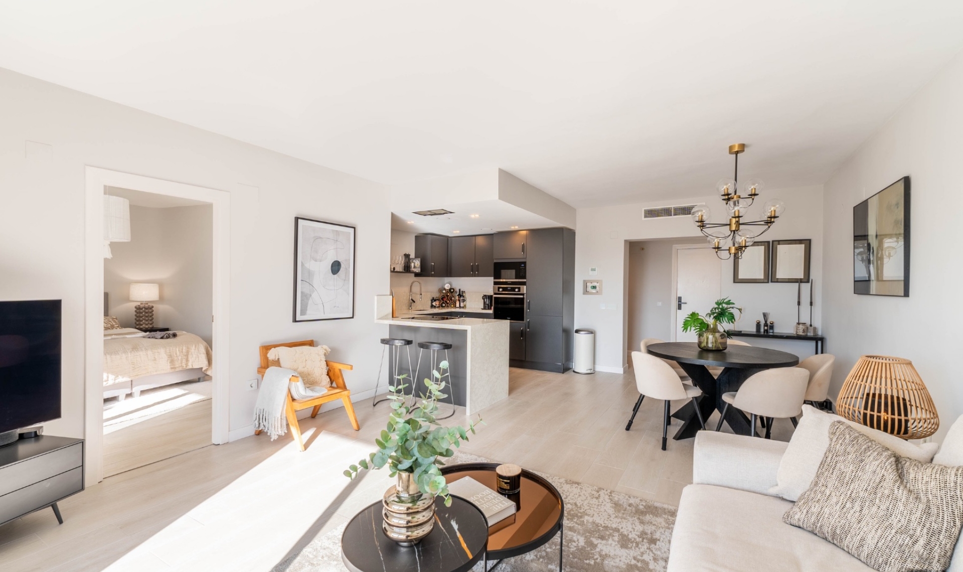 Resale - Apartment -
Marbella - Nueva Andalucía