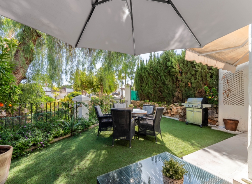 Resale - Apartment -
Marbella - Nueva Andalucía