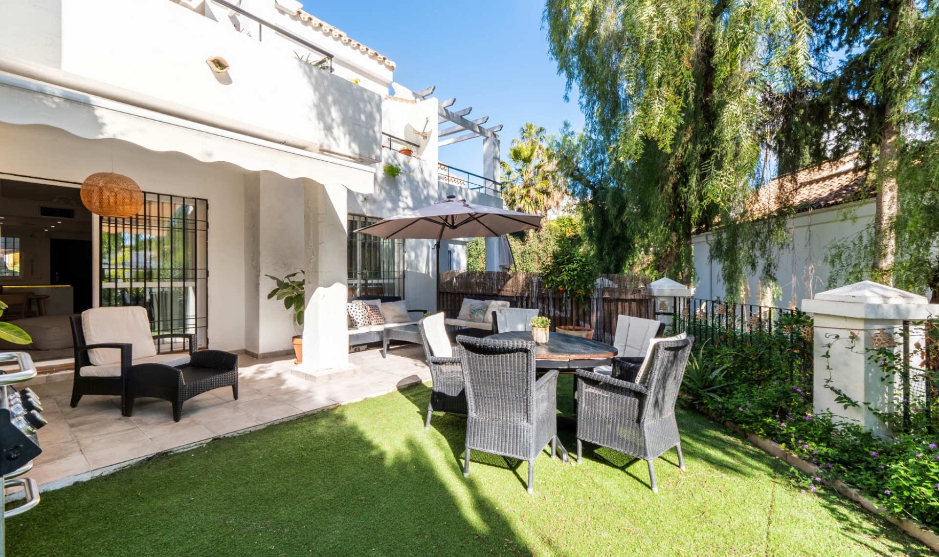 Resale - Apartment -
Marbella - Nueva Andalucía