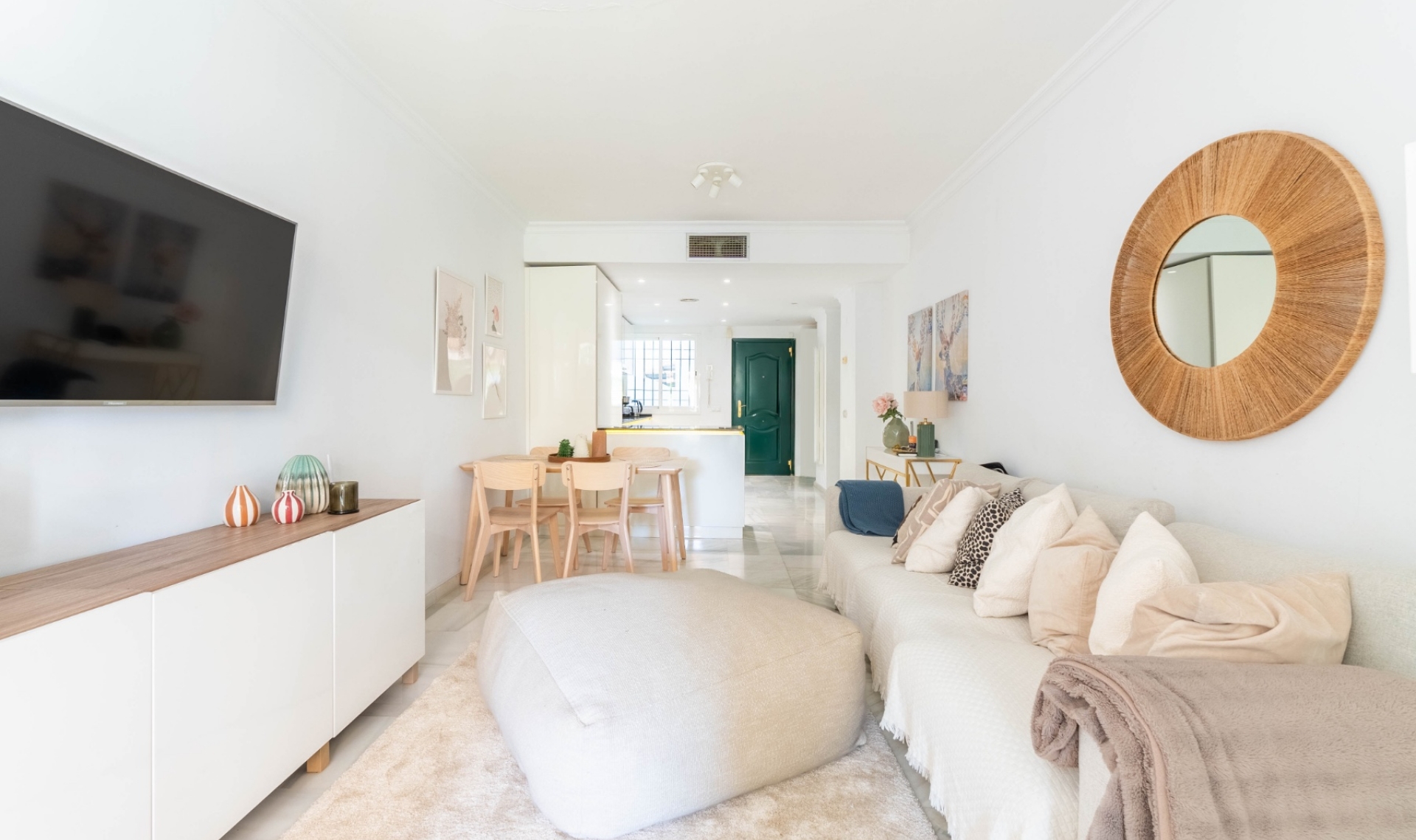 Resale - Apartment -
Marbella - Nueva Andalucía