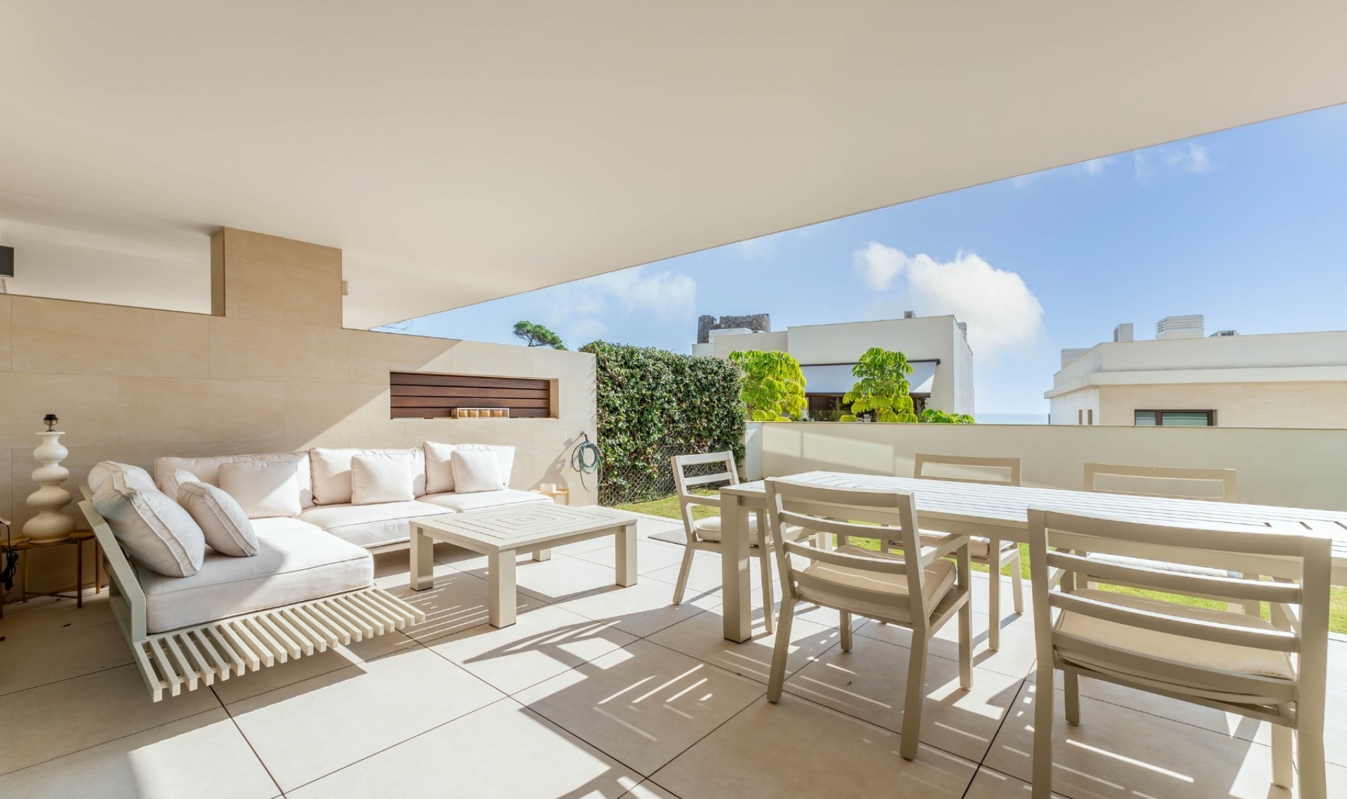 Resale - Apartment -
Marbella