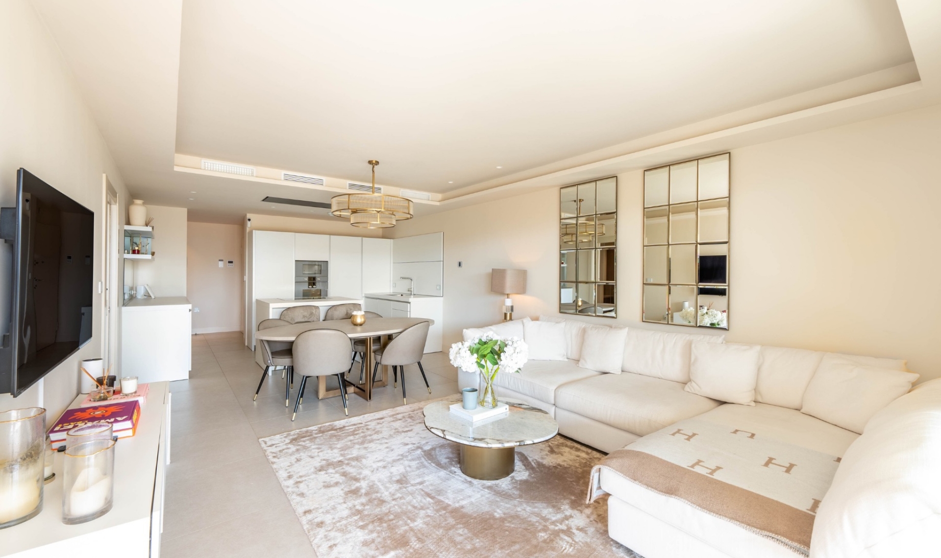 Resale - Apartment -
Marbella