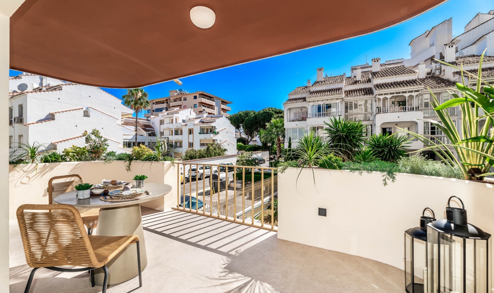 Resale - Apartment -
Marbella