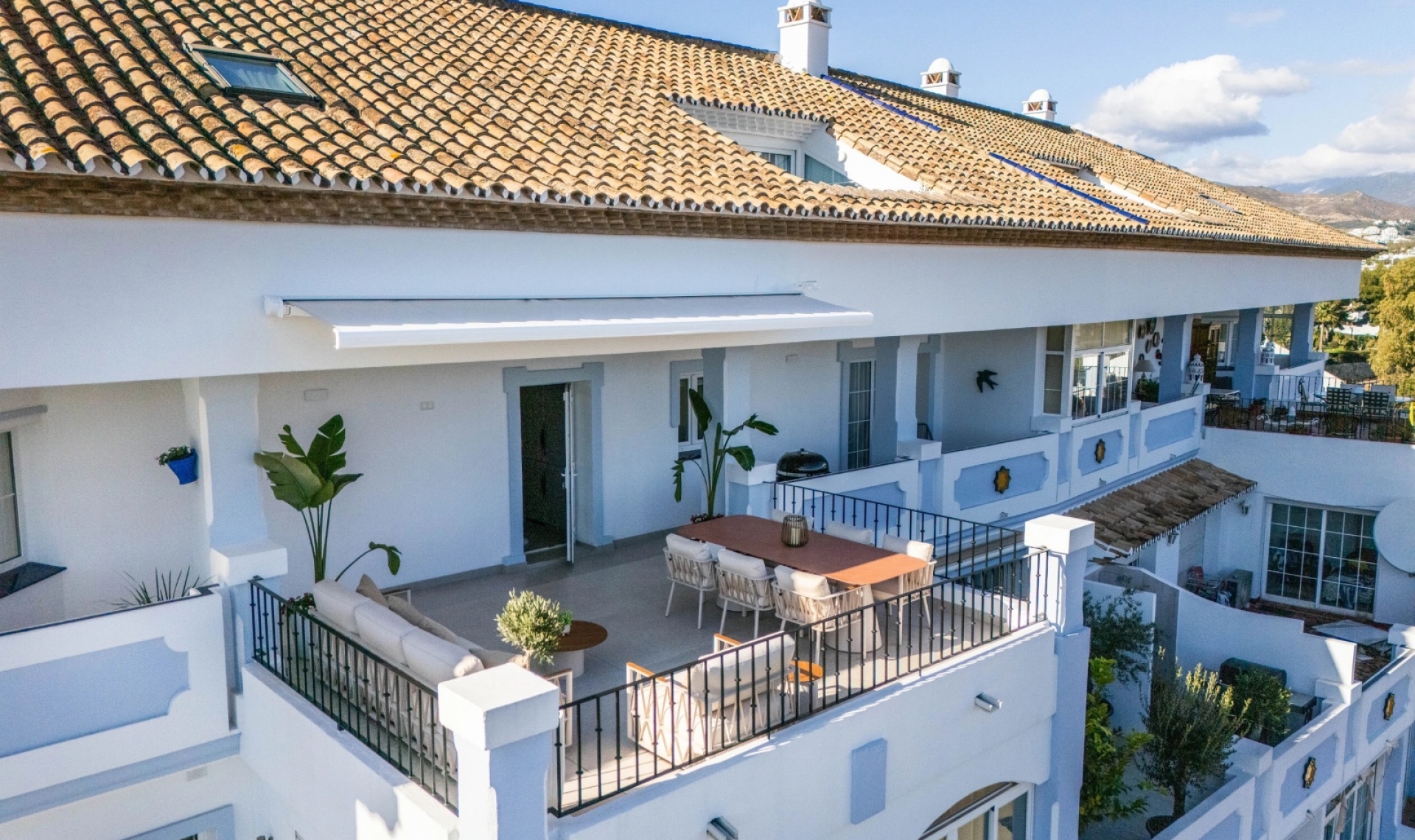 Resale - Apartment -
Marbella