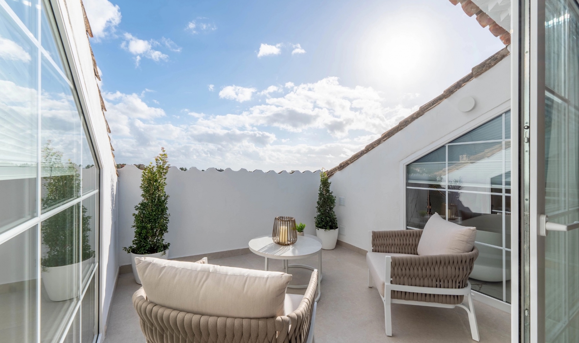 Resale - Apartment -
Marbella