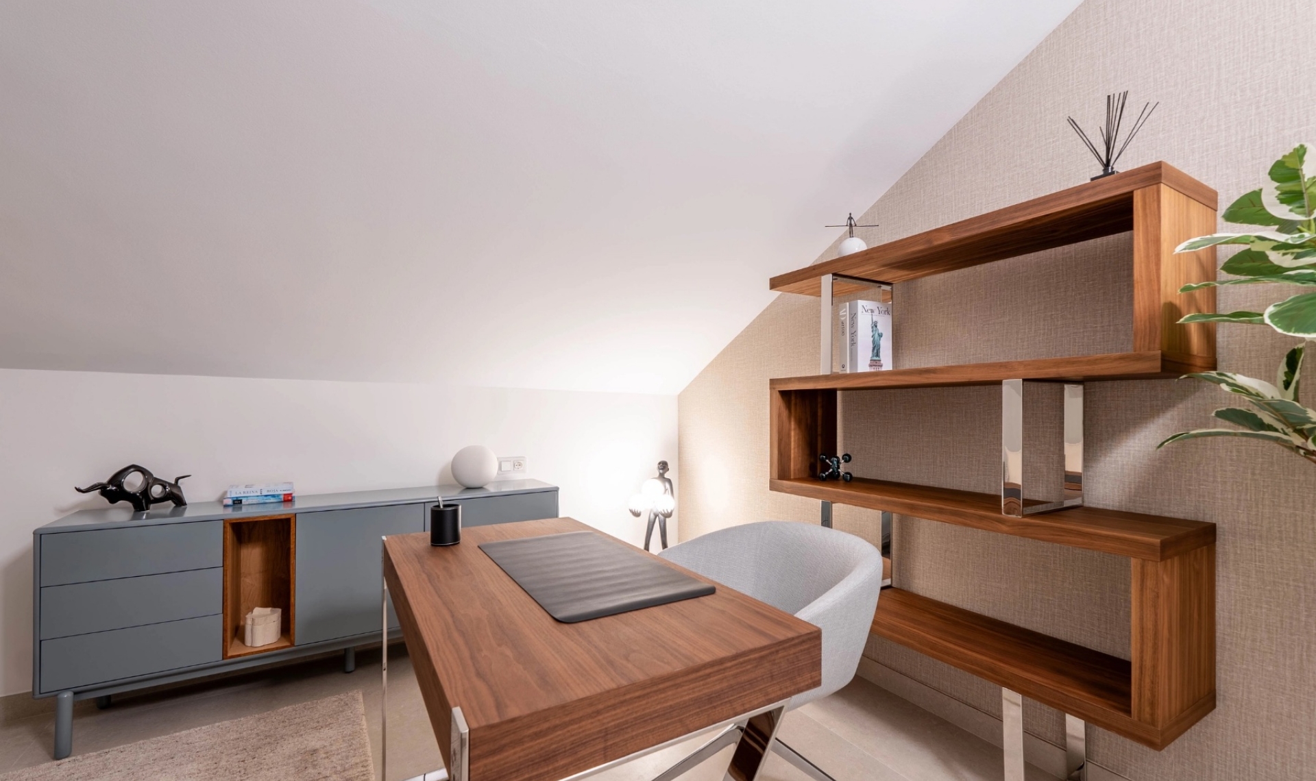 Resale - Apartment -
Marbella