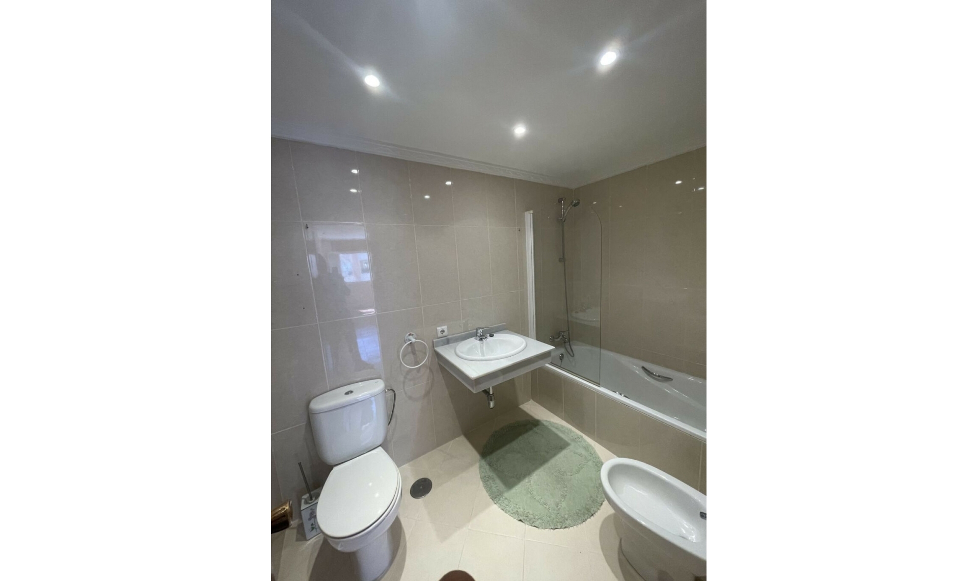 Resale - Apartment -
Marbella