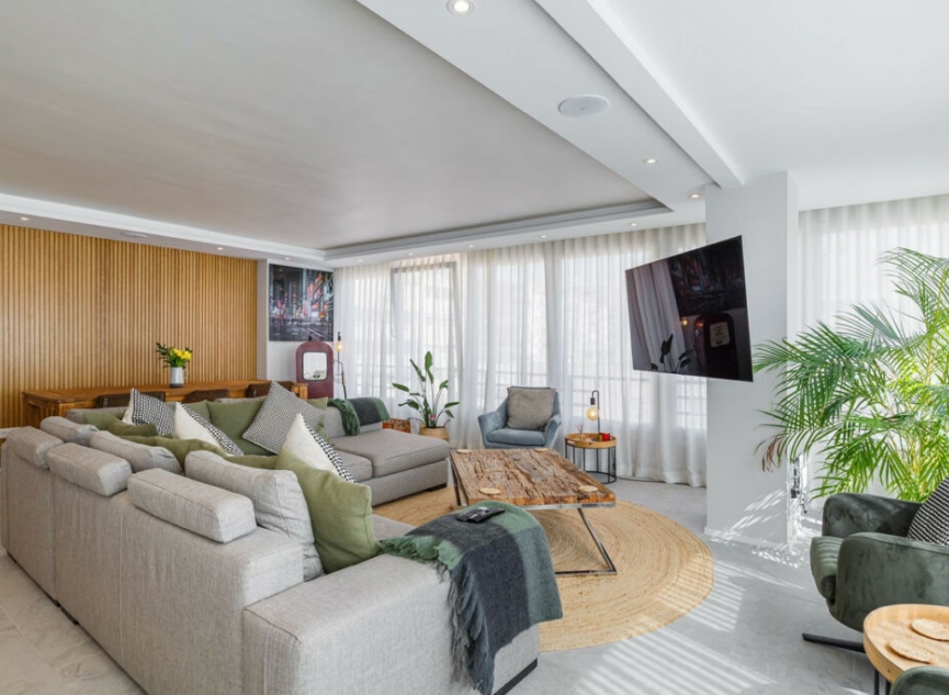 Resale - Apartment -
Marbella