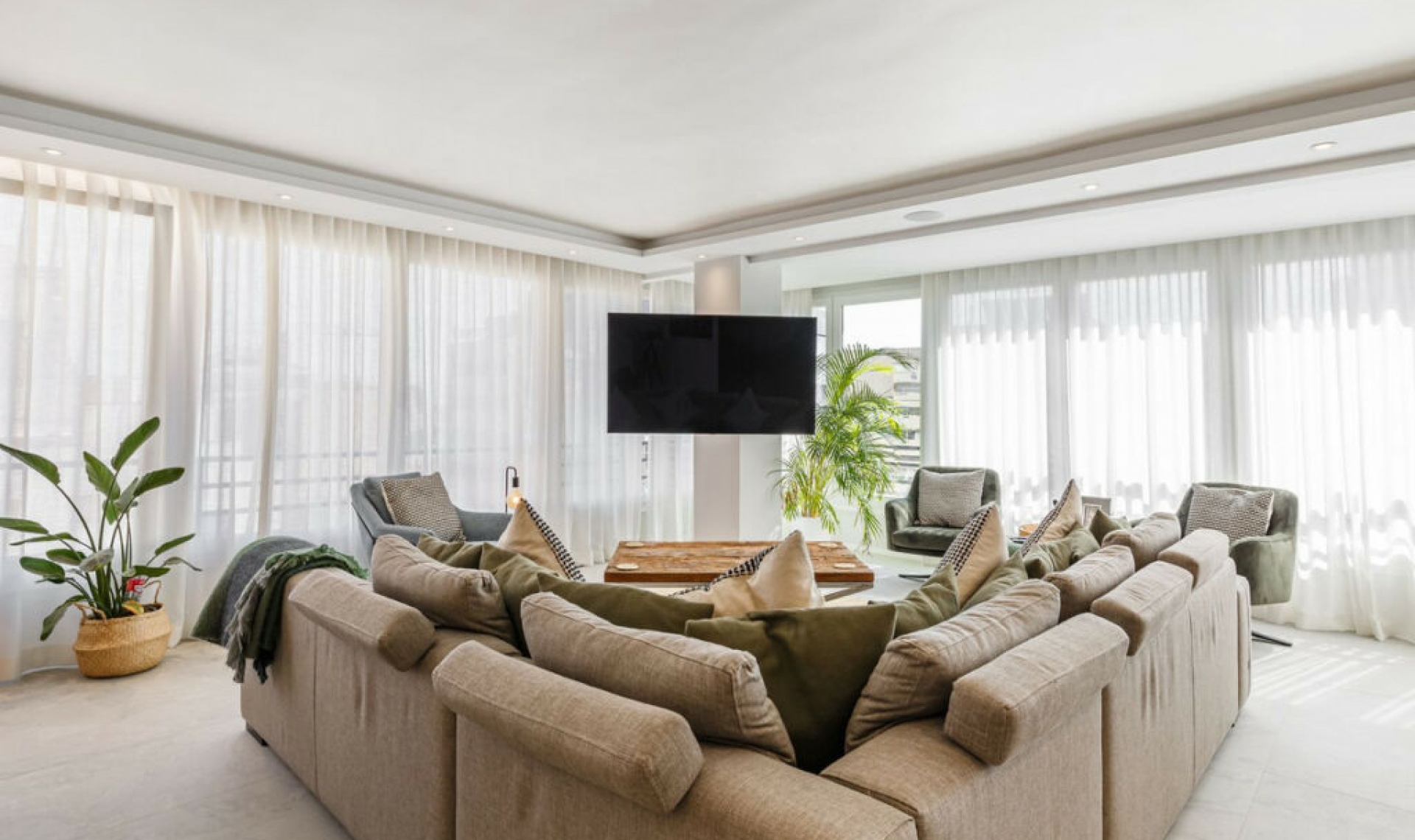 Resale - Apartment -
Marbella