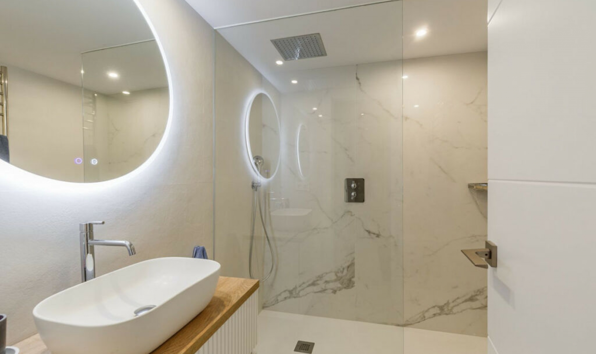 Resale - Apartment -
Marbella