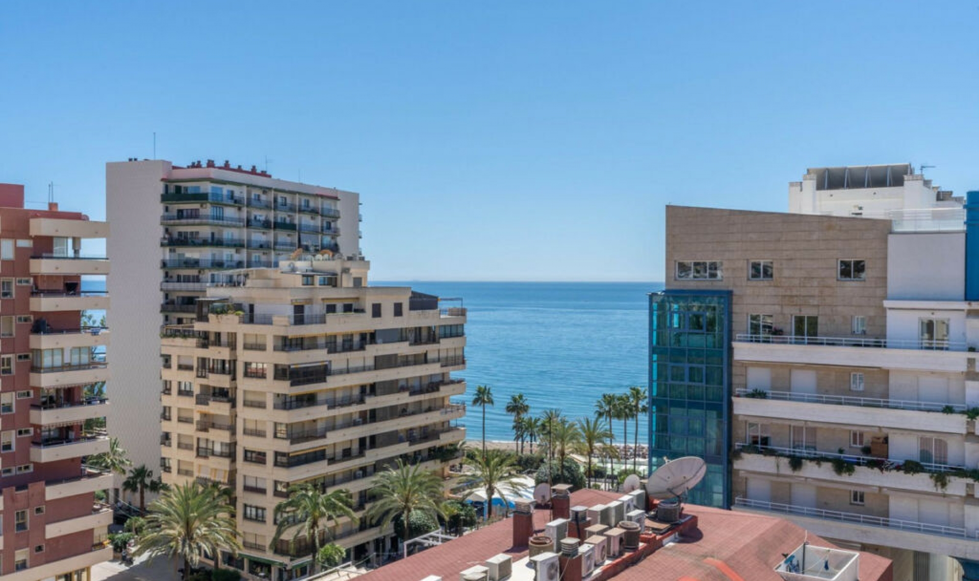Resale - Apartment -
Marbella