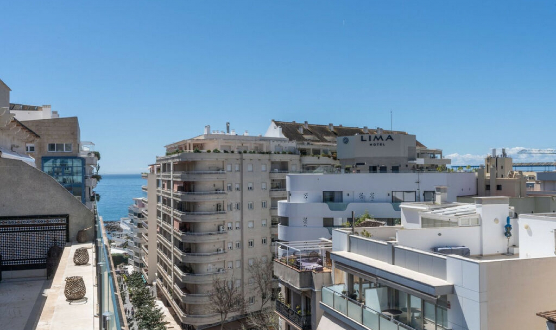 Resale - Apartment -
Marbella