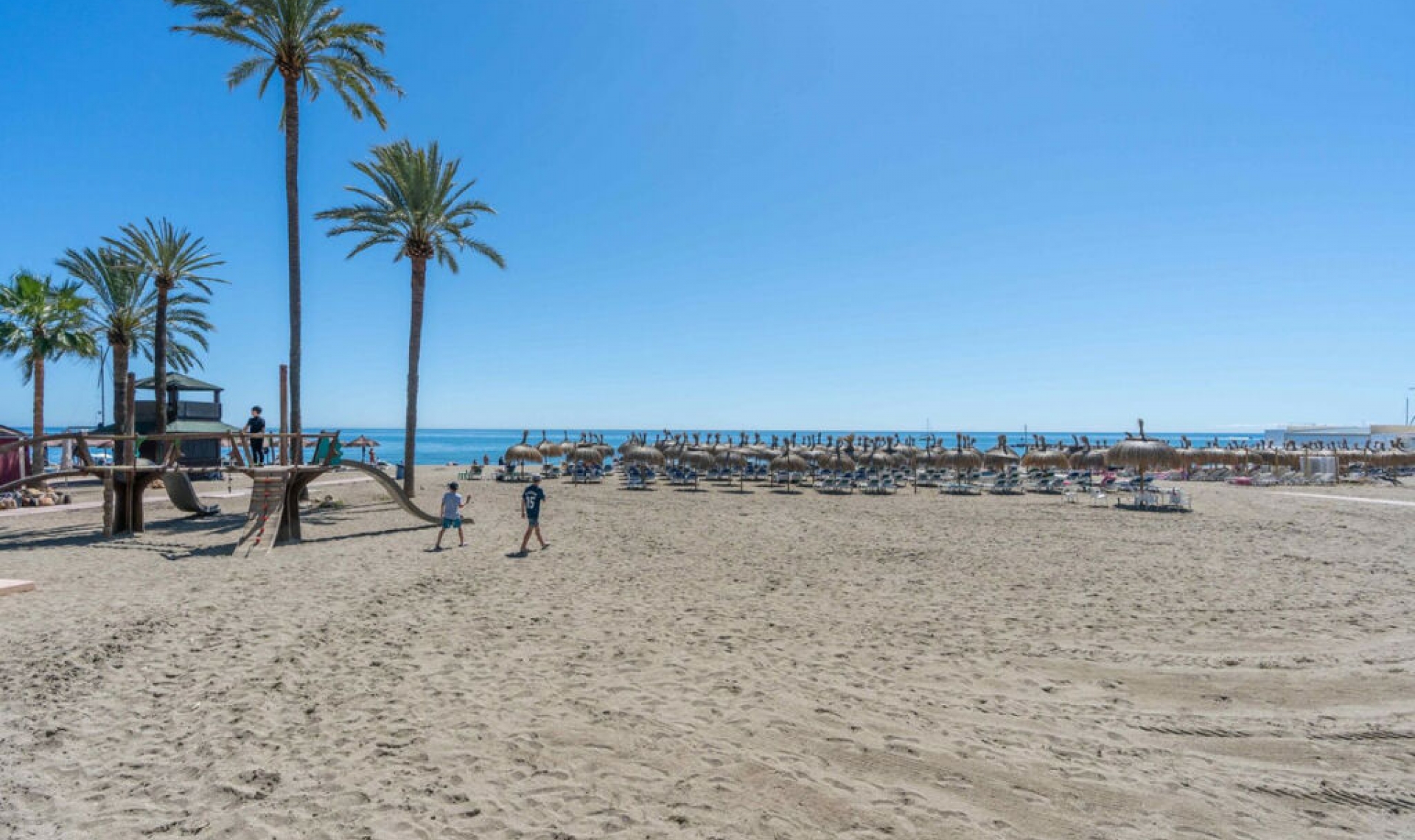 Resale - Apartment -
Marbella