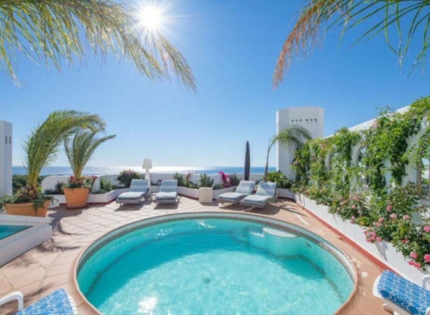 Resale - Apartment -
Marbella