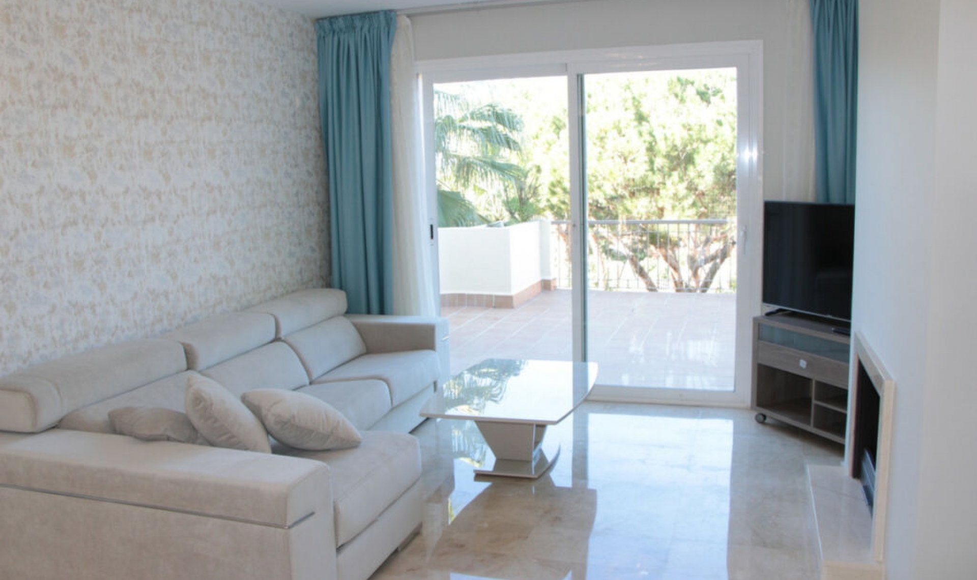 Resale - Apartment -
Marbella
