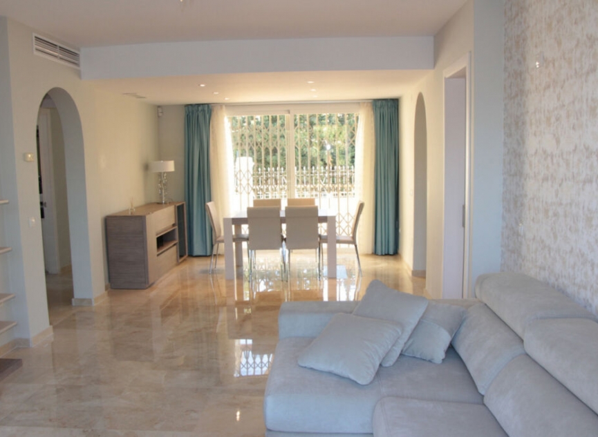 Resale - Apartment -
Marbella