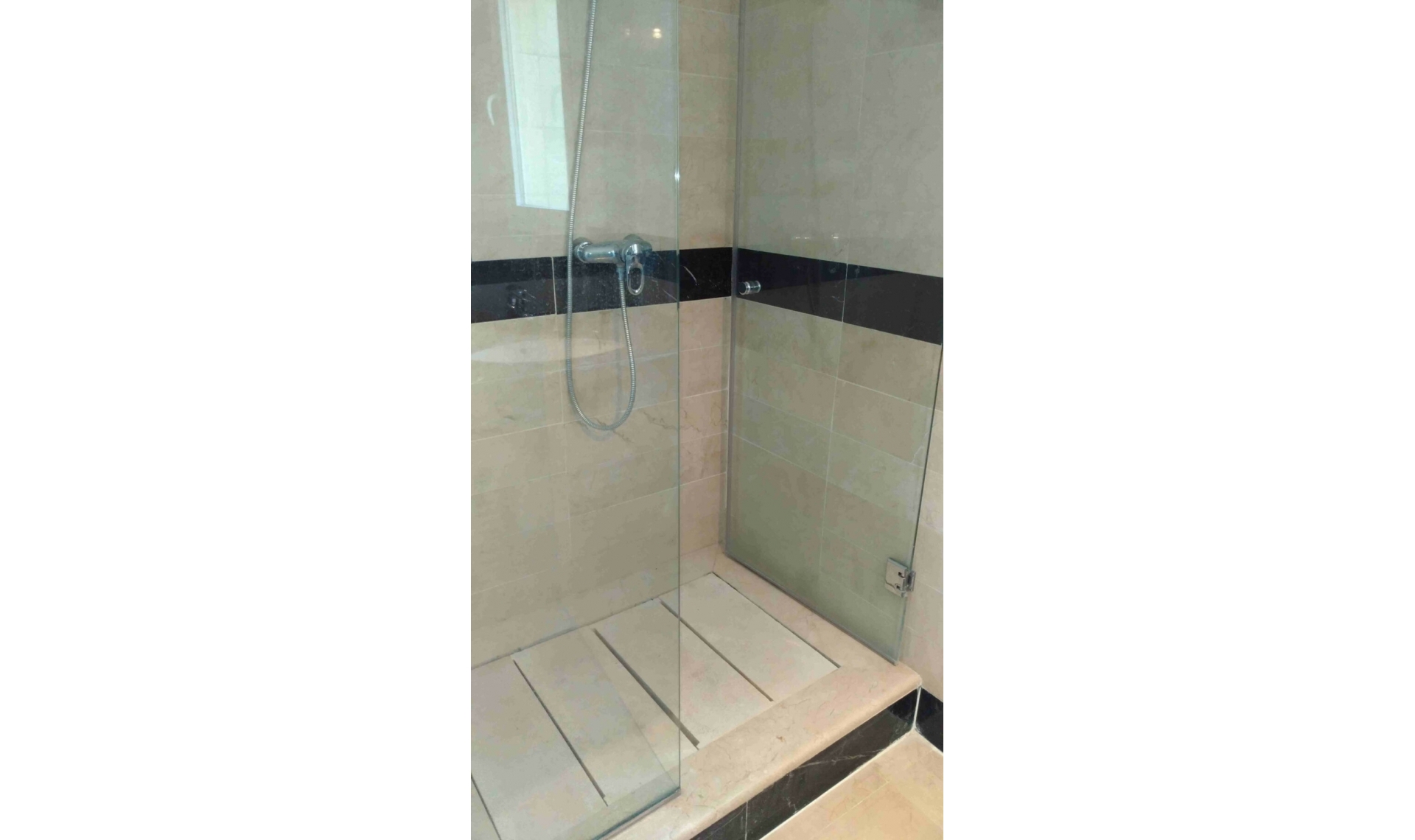 Resale - Apartment -
Marbella