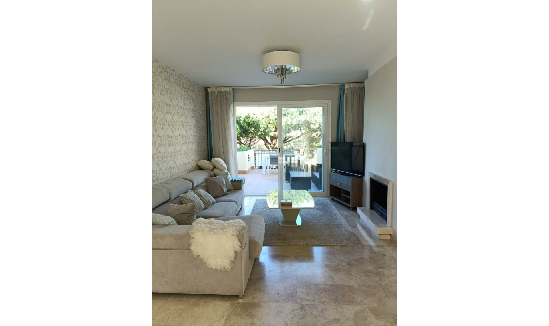 Resale - Apartment -
Marbella