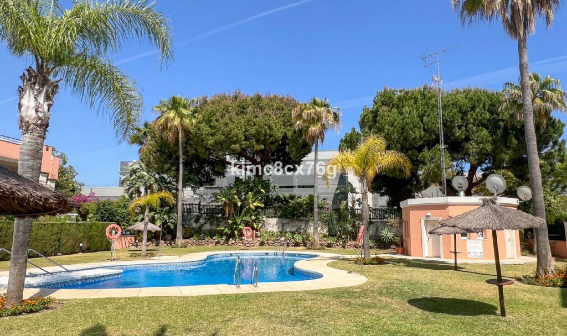 Resale - Apartment -
Marbella