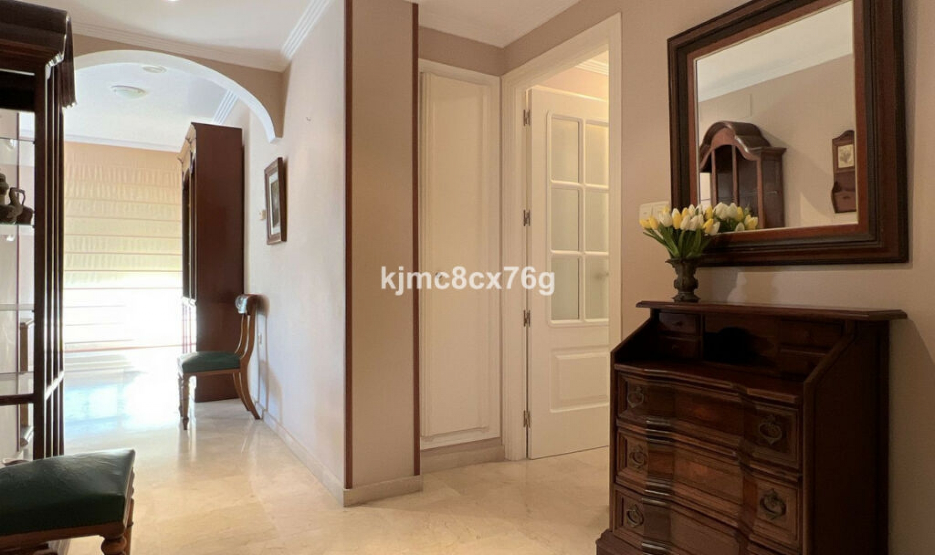 Resale - Apartment -
Marbella