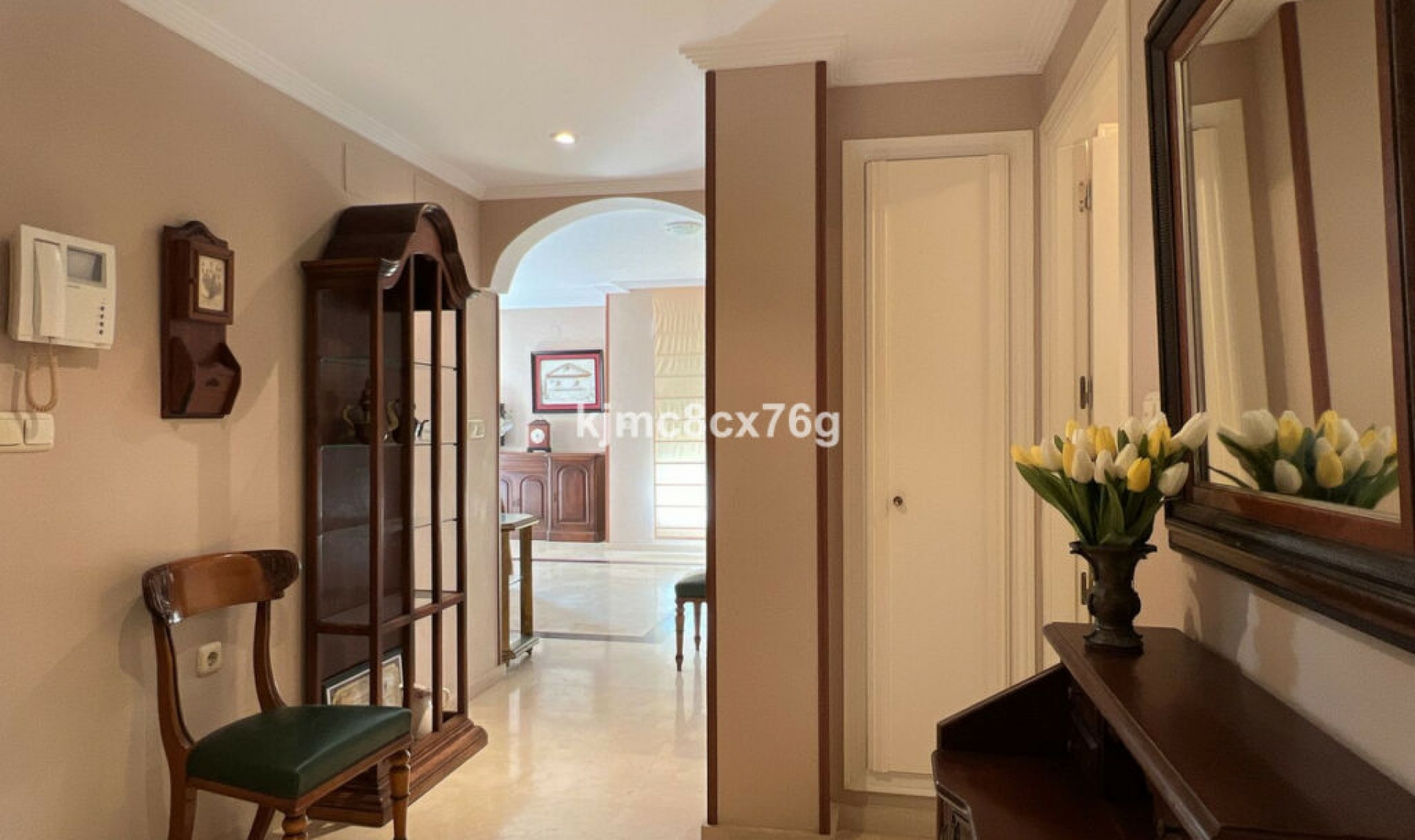 Resale - Apartment -
Marbella