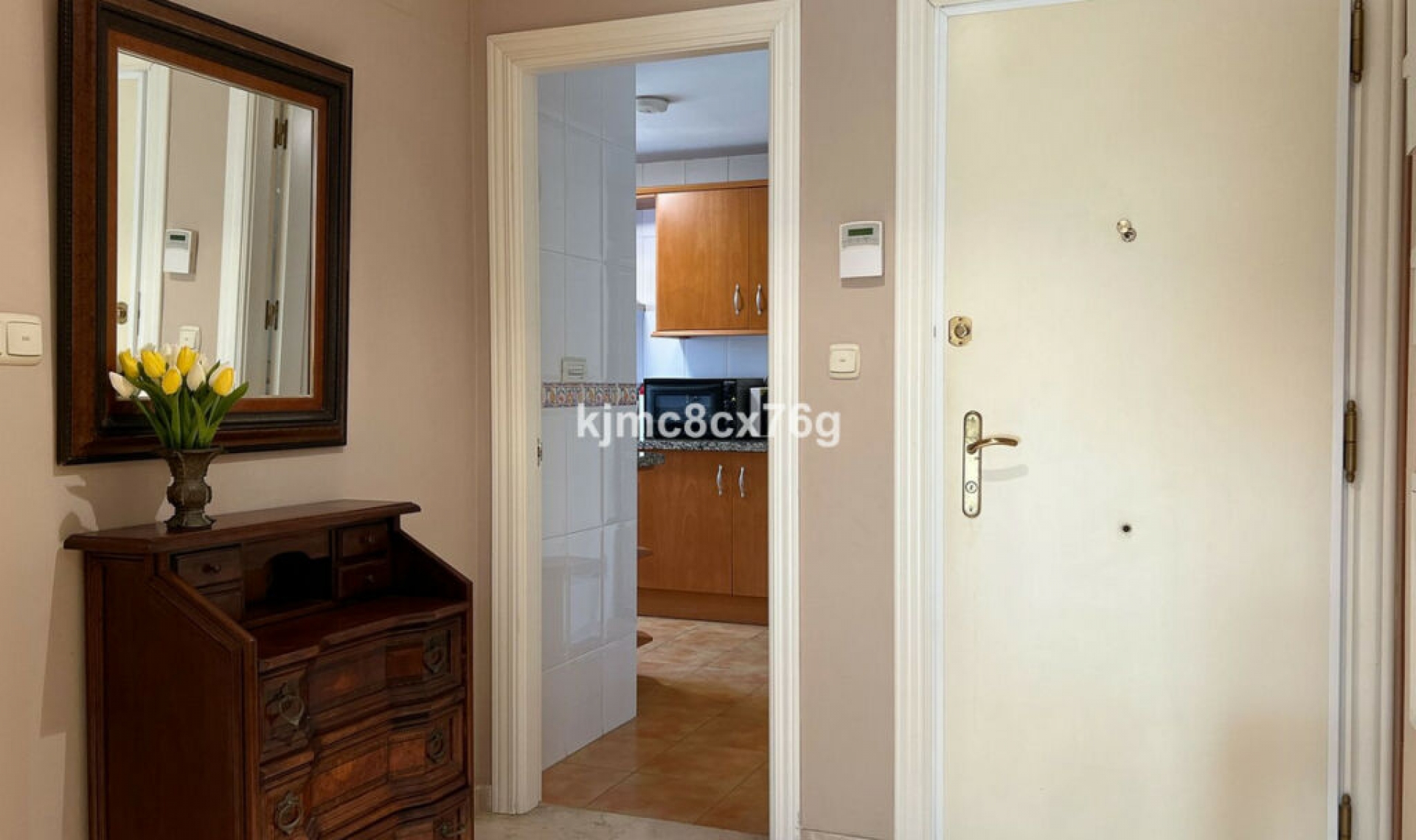 Resale - Apartment -
Marbella