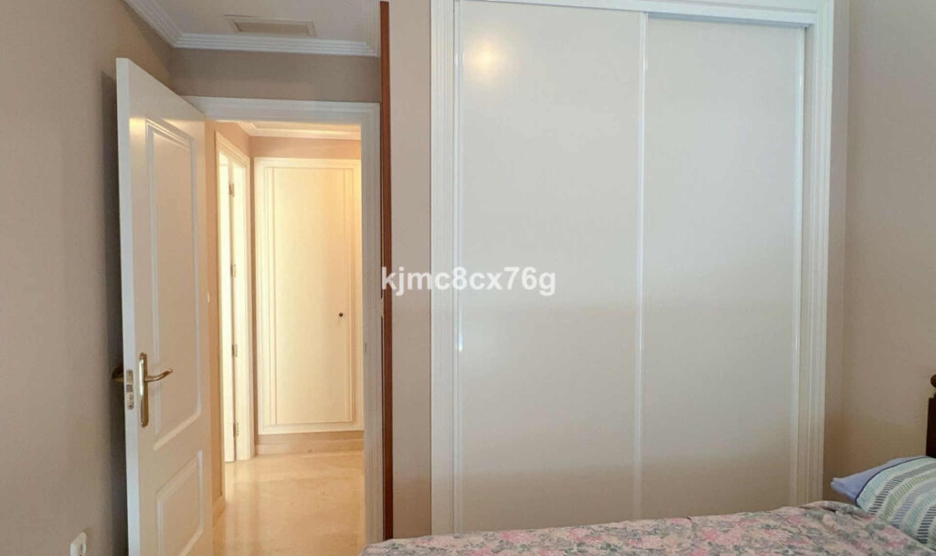 Resale - Apartment -
Marbella