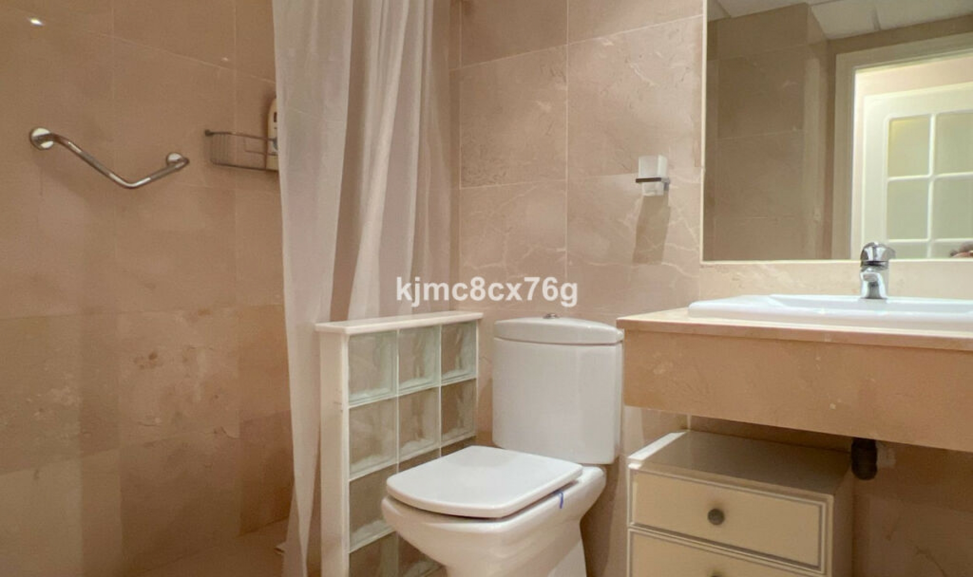 Resale - Apartment -
Marbella