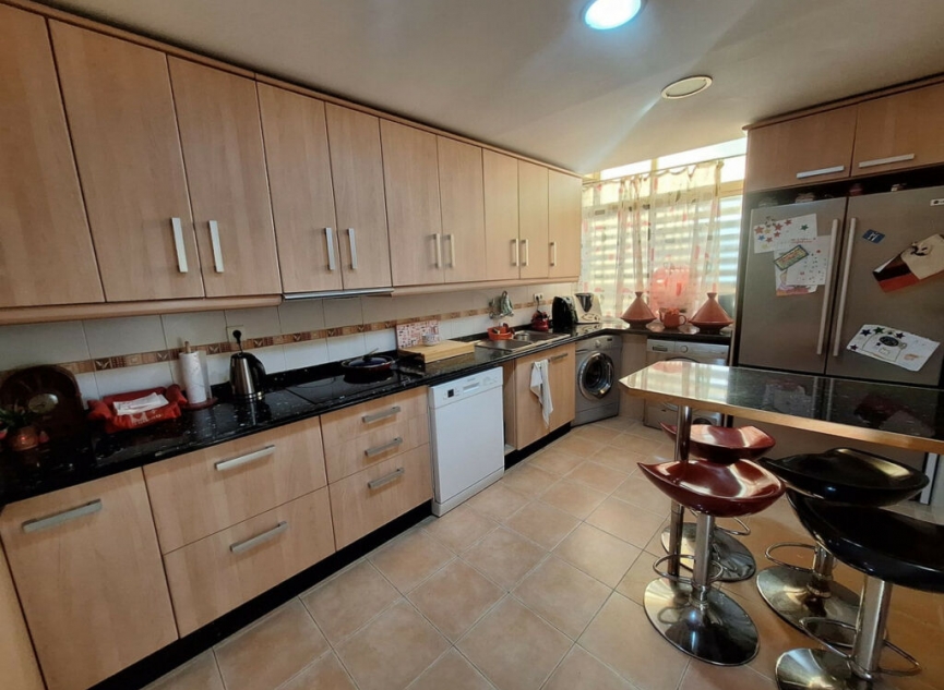 Resale - Apartment -
Marbella