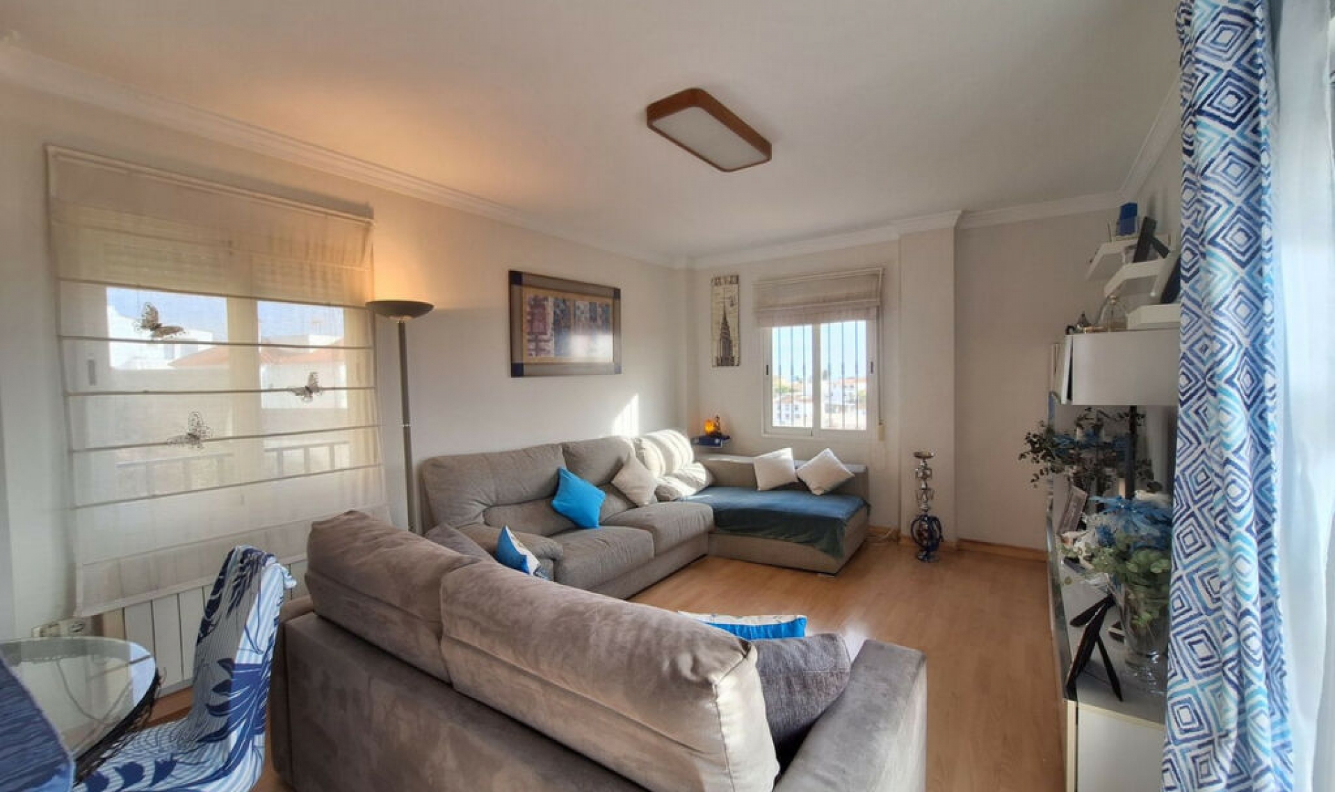 Resale - Apartment -
Marbella