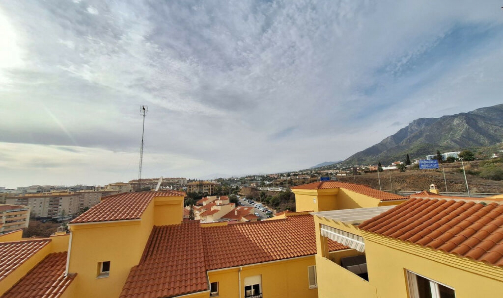 Resale - Apartment -
Marbella
