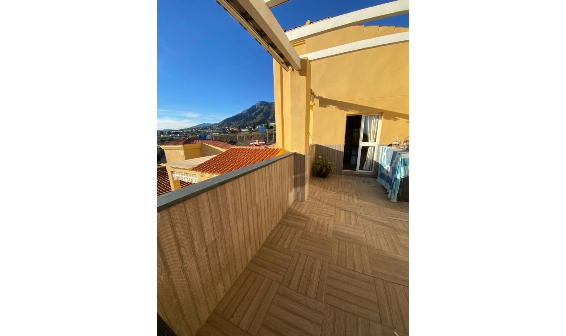 Resale - Apartment -
Marbella