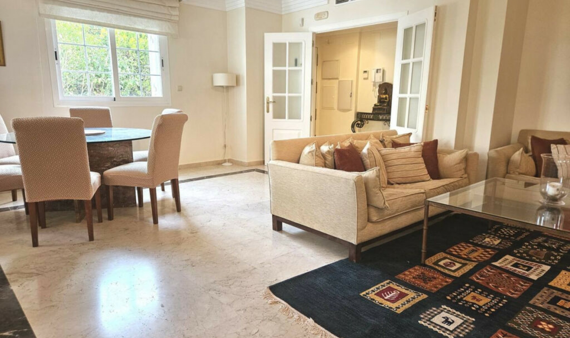 Resale - Apartment -
Marbella