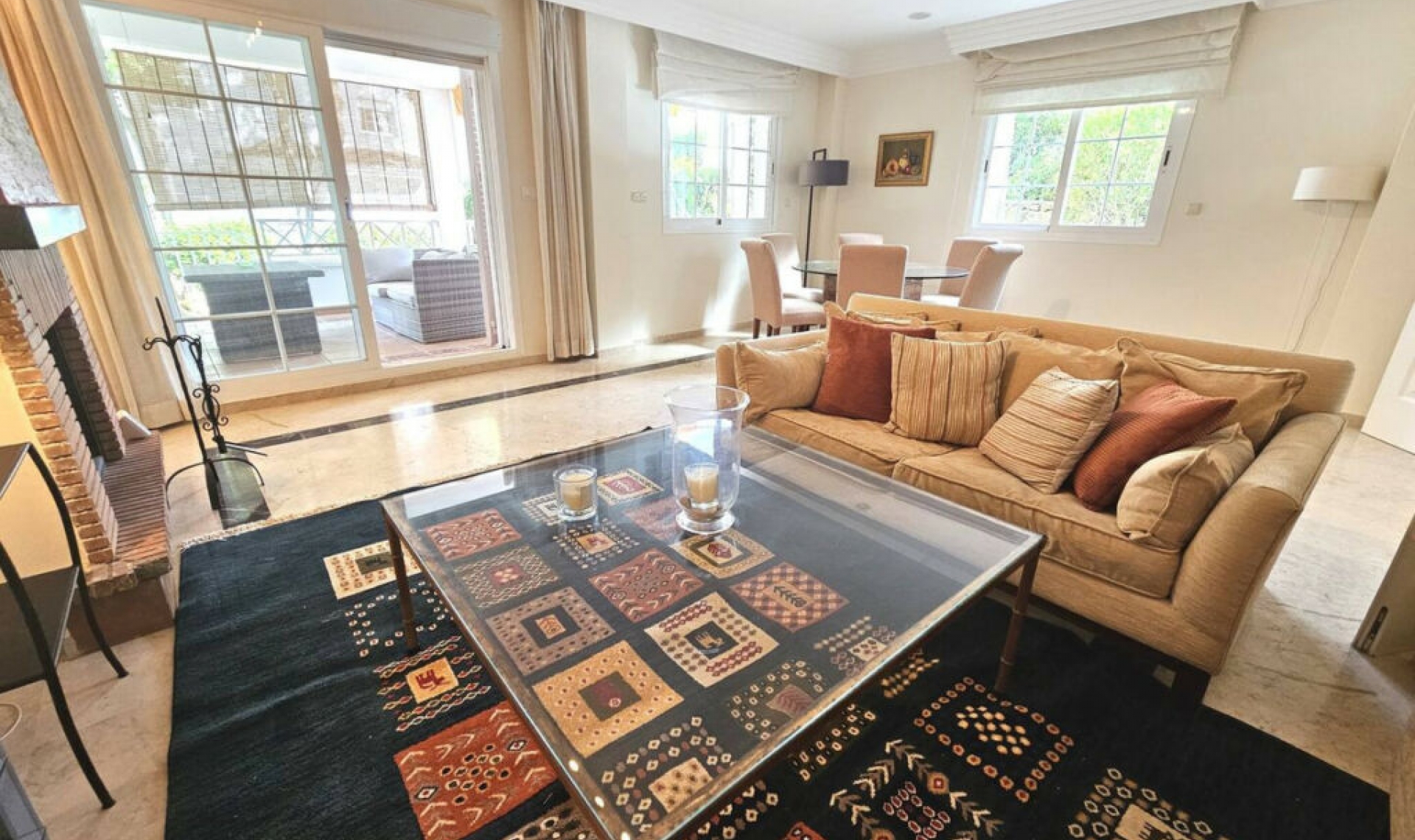 Resale - Apartment -
Marbella