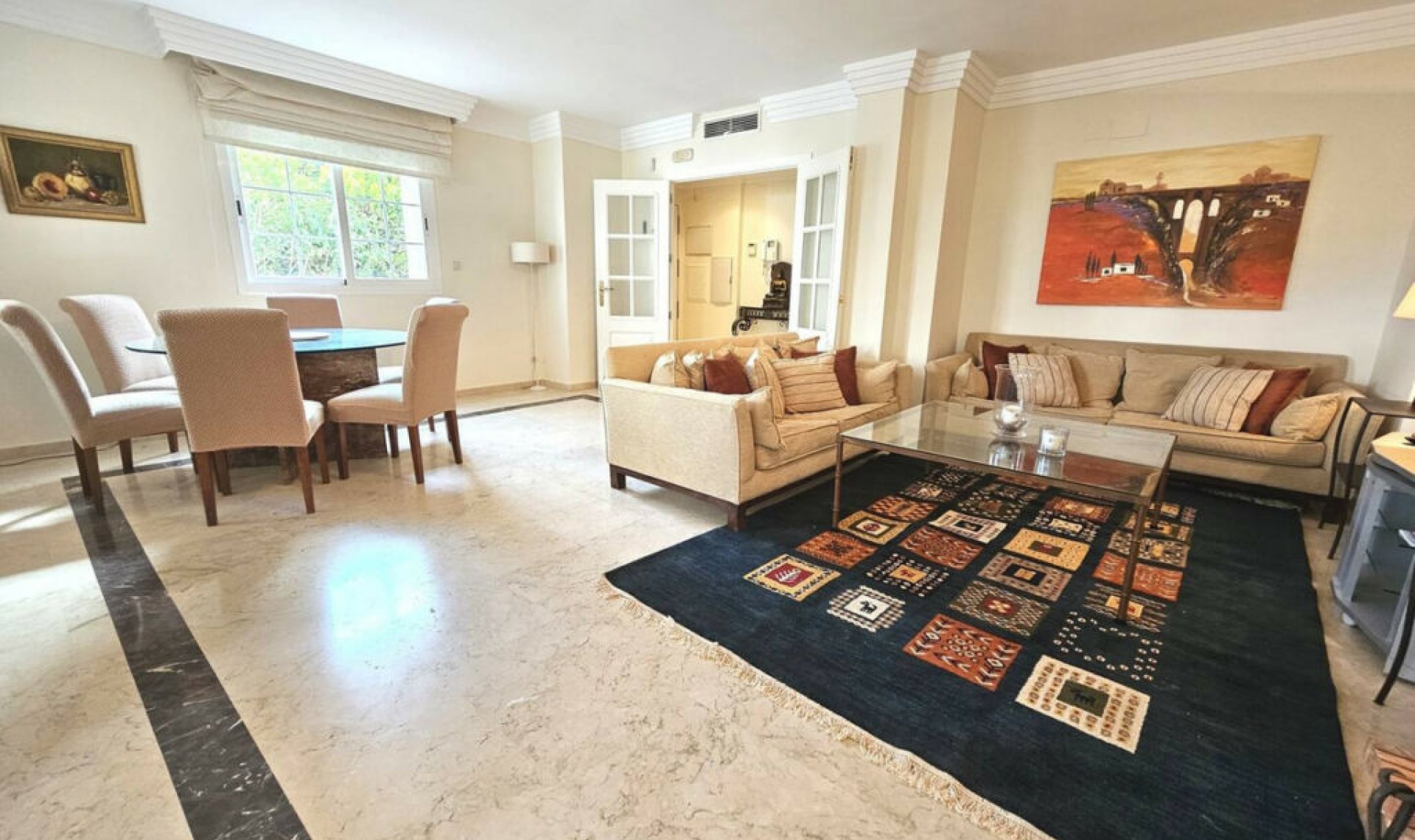 Resale - Apartment -
Marbella