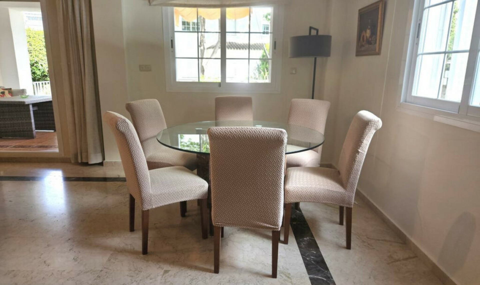 Resale - Apartment -
Marbella