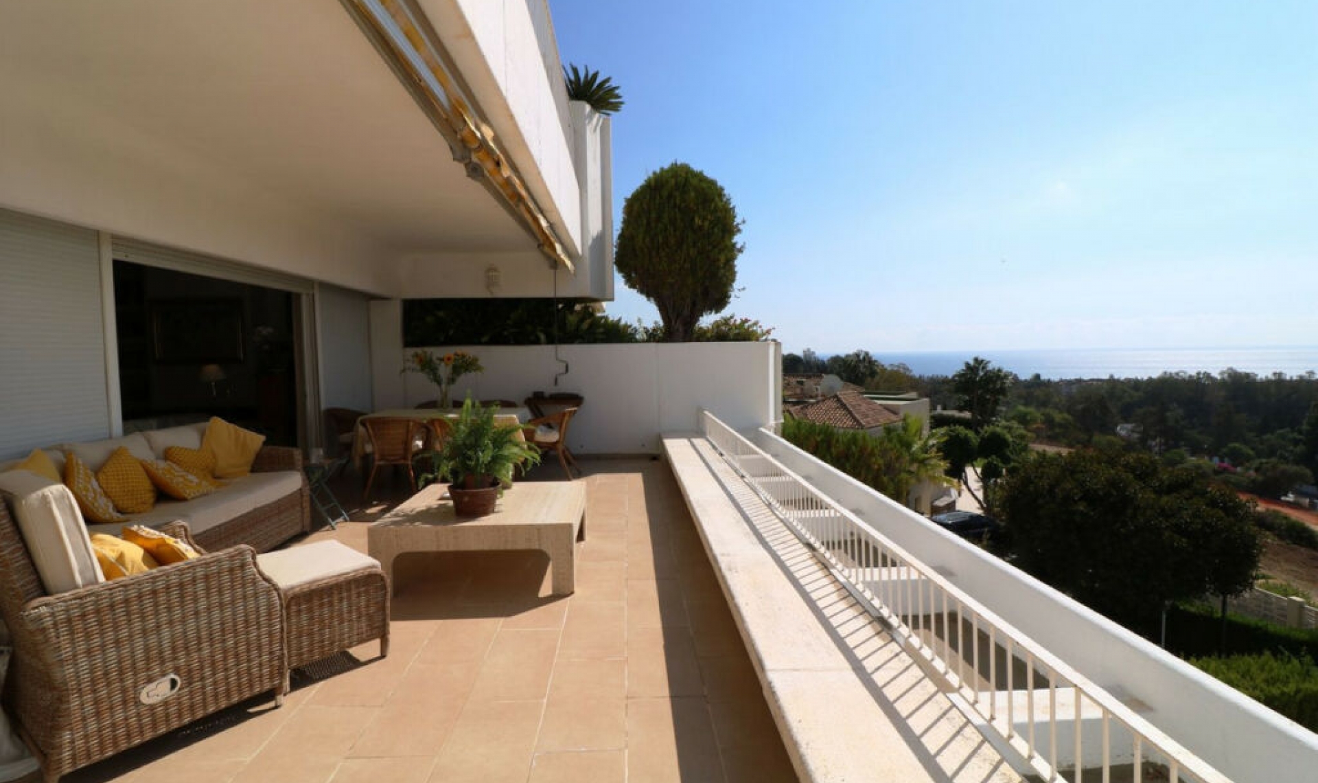 Resale - Apartment -
Marbella