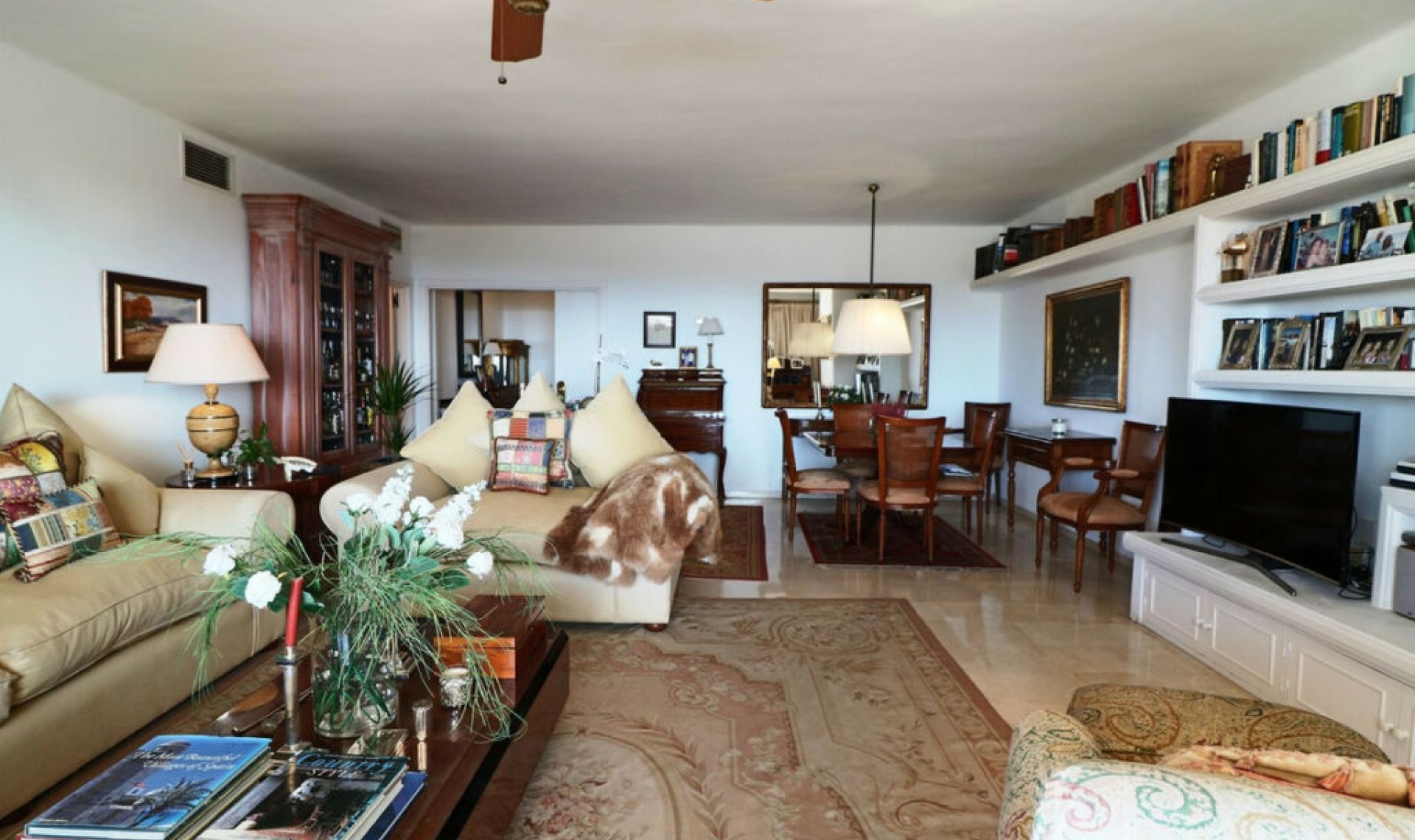 Resale - Apartment -
Marbella