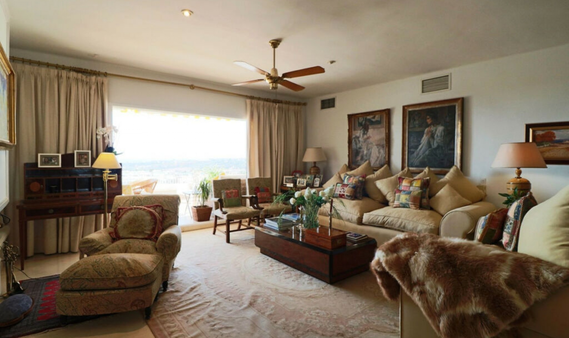 Resale - Apartment -
Marbella