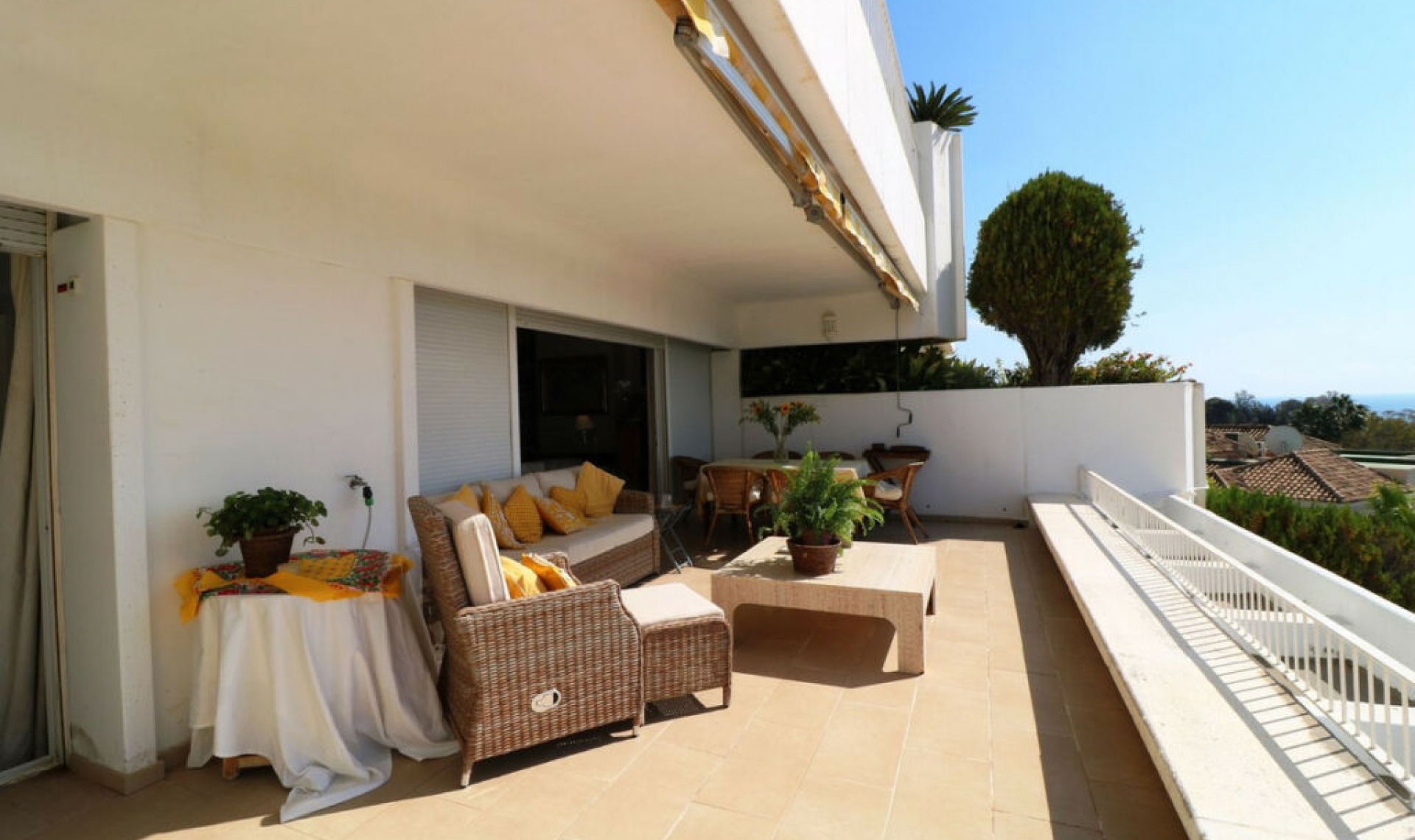 Resale - Apartment -
Marbella