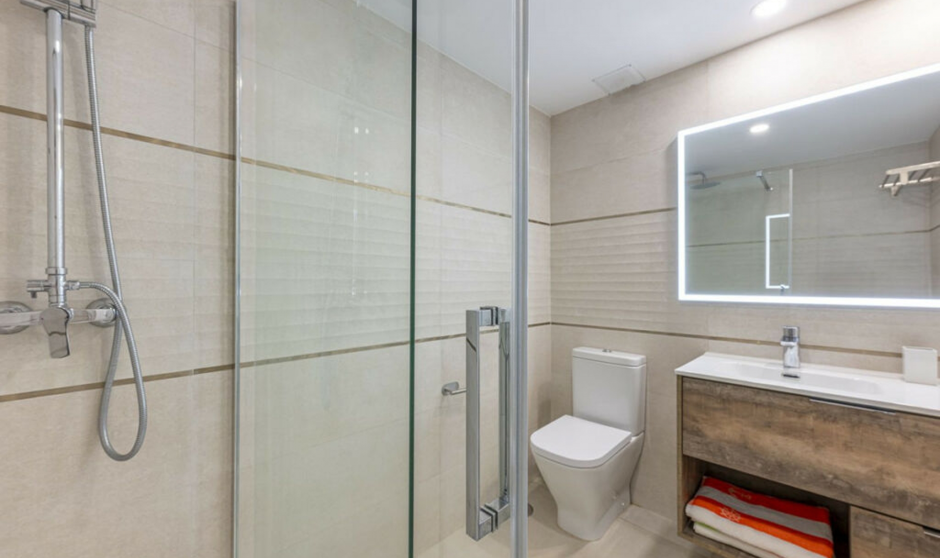 Resale - Apartment -
Marbella