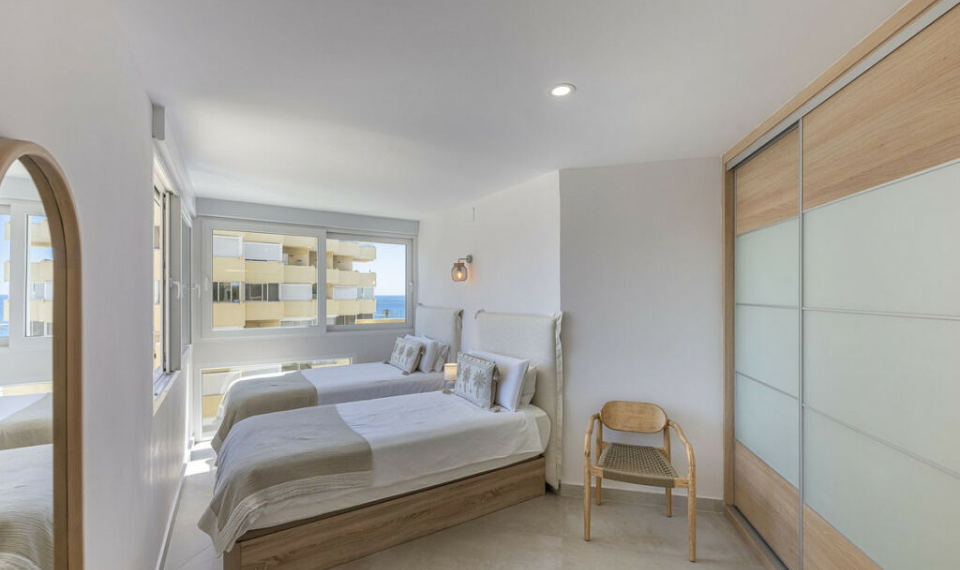 Resale - Apartment -
Marbella
