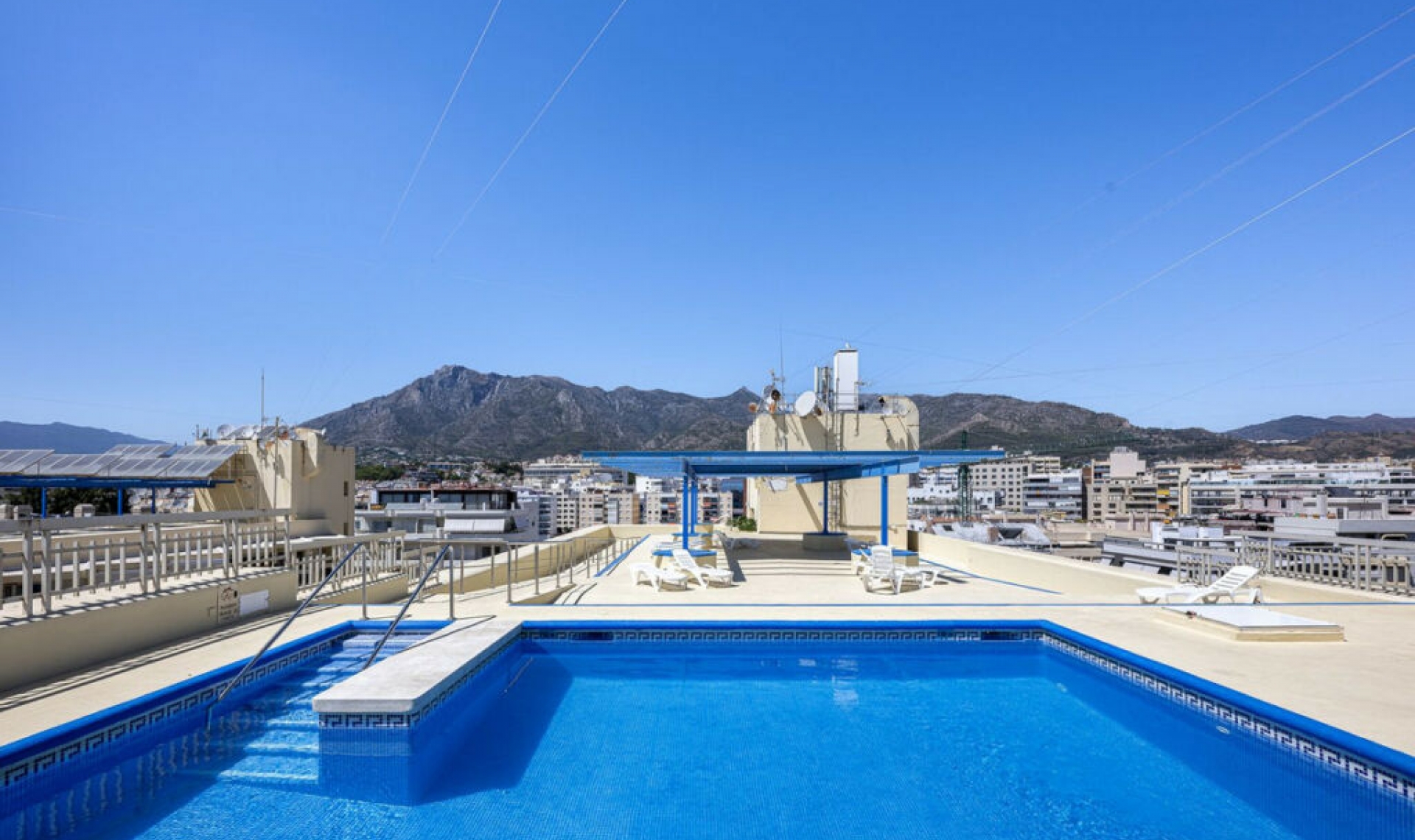 Resale - Apartment -
Marbella